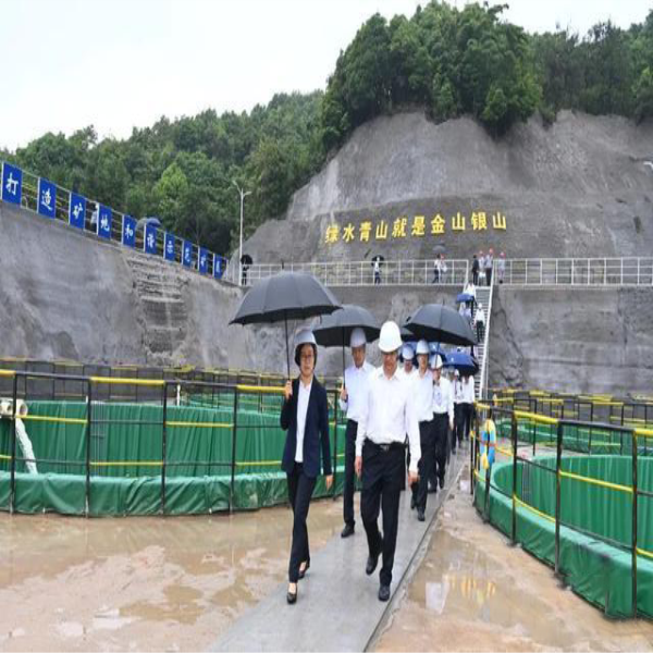 2022年5月25號，贛南稀土礦山升級改造復(fù)產(chǎn)按下“啟動鍵”